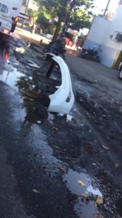 Enorme bache señalizado - Cronicas Ciudadanas - ABC Color
