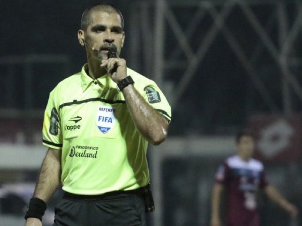 Elizondo confirmó al arbitro del clásico | Paraguay en Noticias 