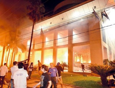 Tribunal para juicio por quema del Congreso | Paraguay en Noticias 
