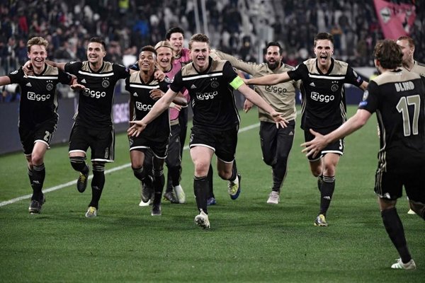 El Ajax, un histórico renacido de sus cenizas | Paraguay en Noticias 