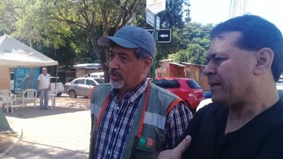 Continúa traslado de familias que ocuparon plaza Juan de Salazar - 730am - ABC Color