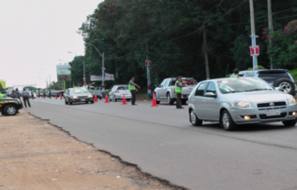 La ruta está bastante cargada, pero en un nivel controlable, dice titular de la Patrulla Caminera  - Radio 1000 AM