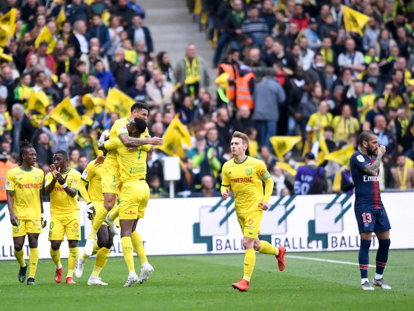 El PSG vuelve a postergar su festejo