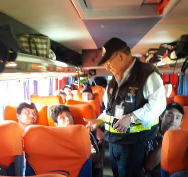 Multan a empresas de transporte por cobro indebido de pasajes - ADN Paraguayo