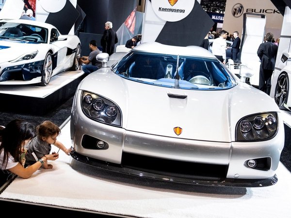 El Salón de Nueva York abre con nuevos modelos de automóviles