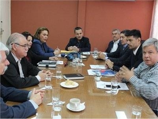 HOY / Parlasurianos muestran el balance de acciones en bloque