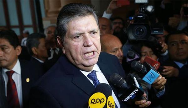 Ex presidente peruano se suicida para no ir a prisión