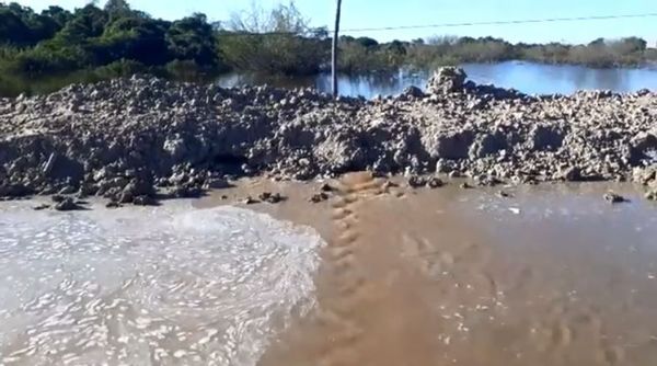 Filtra agua muro del terraplén | Paraguay en Noticias