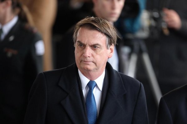 Bolsonaro vuelve a defender la minería y la agricultura en tierras indígenas - Internacionales - ABC Color