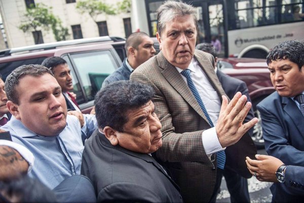 Alan García se suicidó, tras ordenarse su detención - ADN Paraguayo