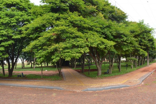 Inauguran mejoras en plaza del distrito de Santa Rita - ADN Paraguayo