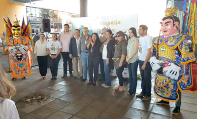 Dinámico recibimiento a turistas en zona primaria | Diario Vanguardia 09