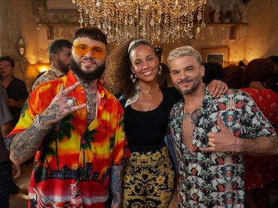 Alicia Keys se une a Pedro Capó y Farruko en versión bilingüe de Calma