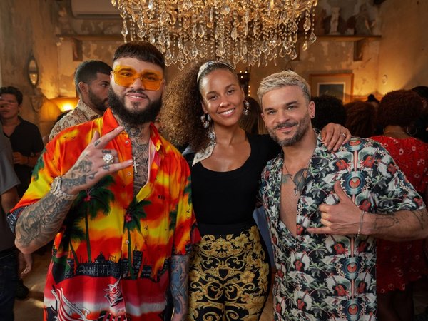 Alicia Keys se une a Pedro Capó y Farruko en versión bilingüe de Calma