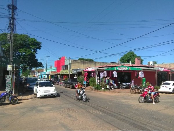 Intenso movimiento comercial en pleno Jueves Santo - Nacionales - ABC Color