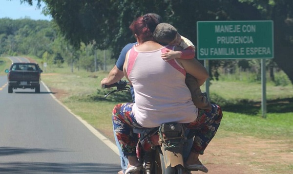 MOPC insta a ciudadanos a tomar conciencia vial