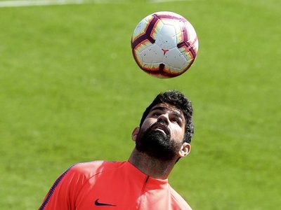 Diego Costa reta al club