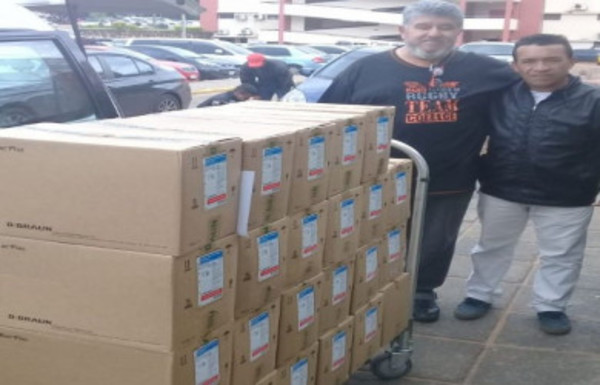 Otro gol con el corazón: Miguel Almirón donó 30 cajas de suero al Hospital de Clínicas - Radio 1000 AM