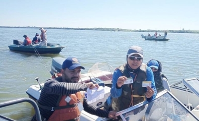 HOY / Autoridades ambientales realizan controles en aguas del río Paraná