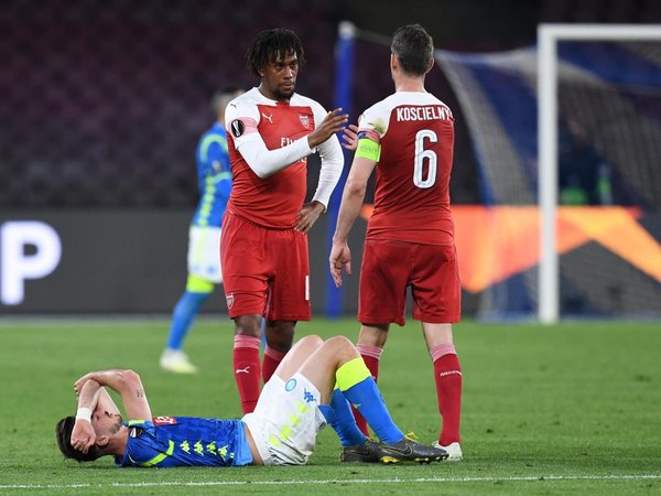 El Arsenal conquista San Paolo y se cita con el Valencia en semifinales