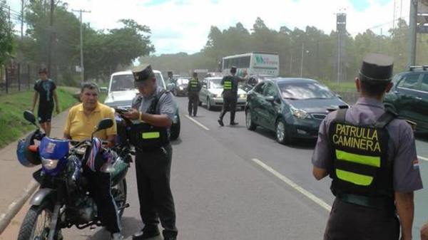Patrullera Caminera intensifica controles en marco del Operativo Semana Santa » Ñanduti