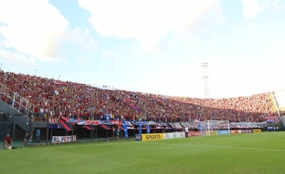 HOY / Hinchas de Cerro agotan tickets en sector Norte