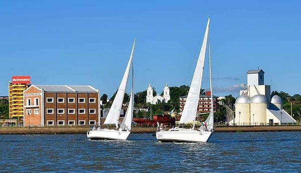 Está en marcha la Regata Internacional Encarnación-Corrientes