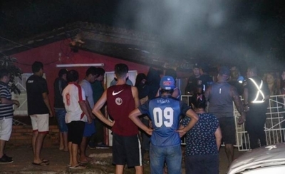 HOY / Reunión de 'última cena' acaba en tragedia: dos hombres matan a cuchillazos a su "amigo"