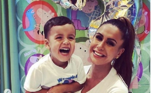 Jessica Sly decidió escribirle esto a su hijo ante la próxima llegada de su hijita