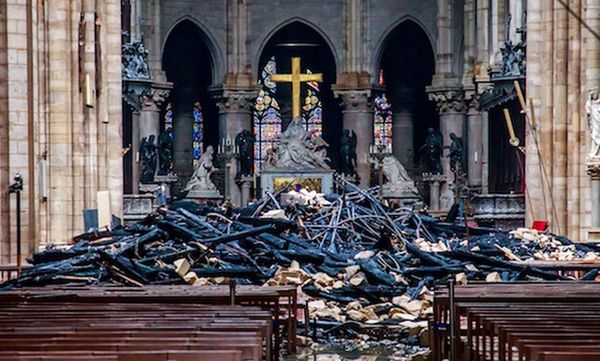Investigan campaña fraudulenta para levantar fondos para Notre Dame