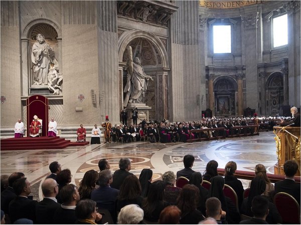 Predicador papal pide a religiones no ser indiferentes a la pobreza