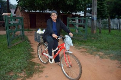 Leche sobre bici hace 30 años | Paraguay en Noticias 