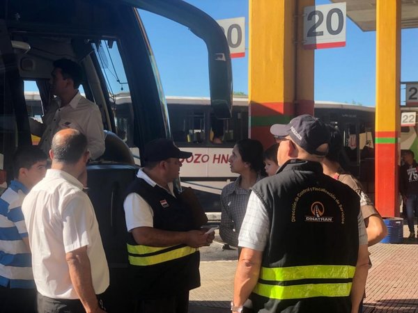 Dinatrán sancionó a 20 empresas en operativo Semana Santa