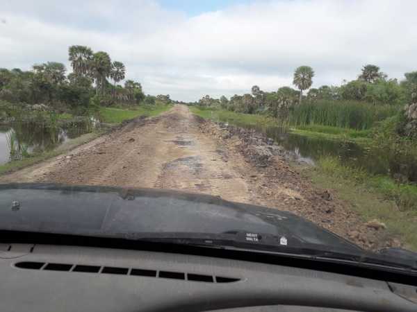 Rehabilitan principales caminos de acceso a Bahía Negra y Fuerte Olimpo | .::Agencia IP::.