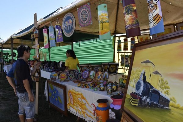 Artesanos esperan turistas | Paraguay en Noticias