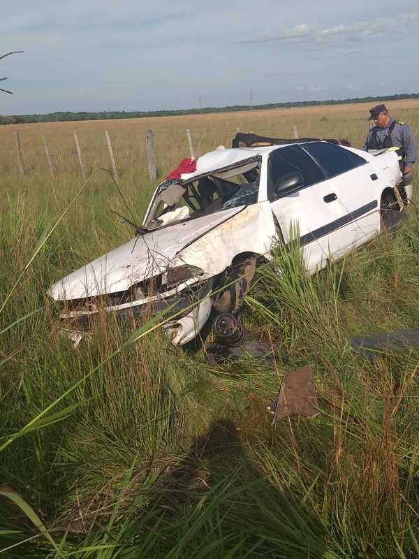 Familia capiateña involucrada en vuelco - Capiatá Noticias