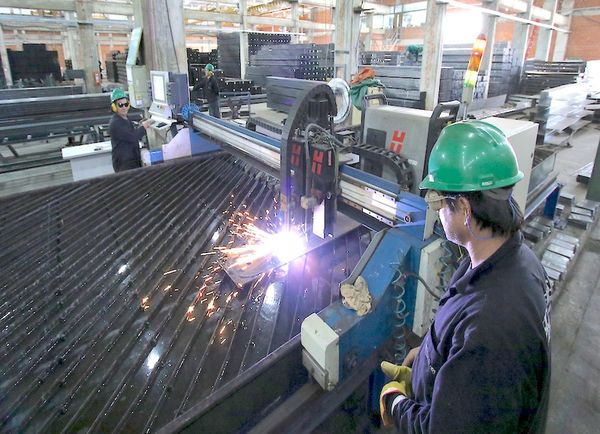 Metalúrgicos sienten la desaceleración de la economía nacional