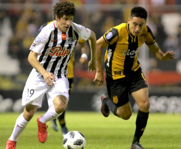 Libertad recibe a River