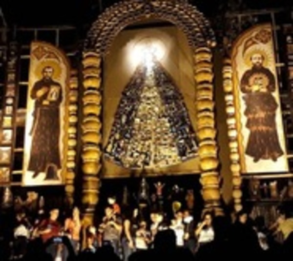 Tañarandy cautiva a miles de fieles en Viernes Santo - Paraguay.com