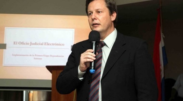 HOY / Esperan que mora judicial se reduzca con Martínez Simón