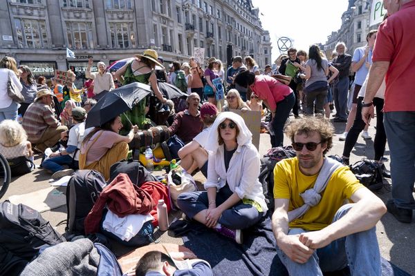 Sexto día de bloqueos “ecológicos” en Londres tras 715 detenciones