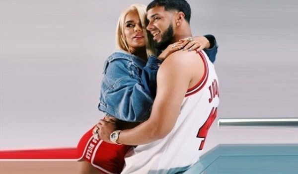 Anuel AA y Karol G se presentarán en Paraguay