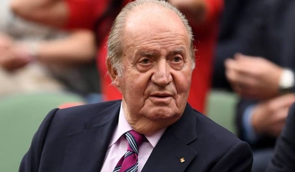 HOY / Adicto al sexo, ex Rey Juan Carlos de España, tuvo cinco mil amantes, según pesquisa