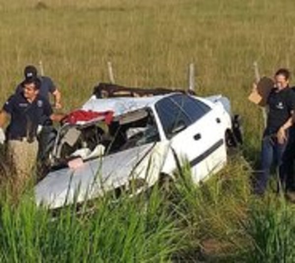 Familia entera sufre accidente de tránsito: Cuatro fallecieron - Paraguay.com