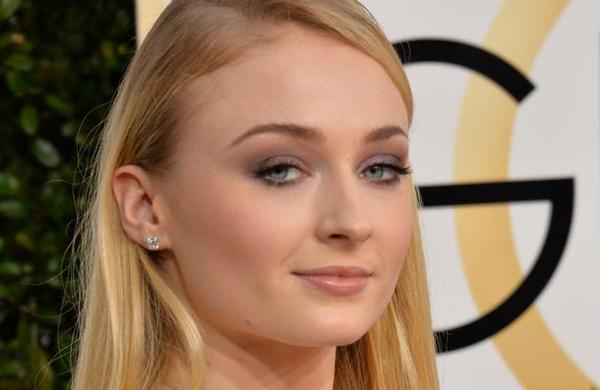 Sophie Turner pensó en suicidarse tras las críticas de los fans de 'Game of Thrones' - C9N