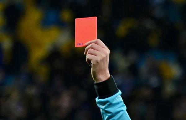 El árbitro que renunció a la profesión para 'no seguir perjudicando' al fútbol - C9N