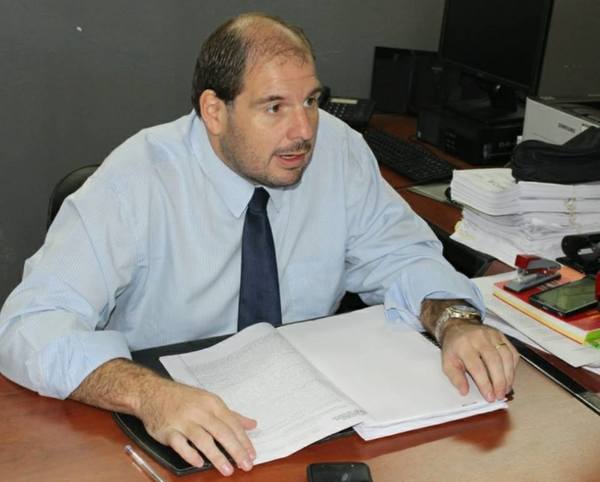 Fiscal imputó a conductor que ocasionó persecución policial - ADN Paraguayo