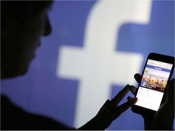 Facebook trabaja en un asistente de voz para la plataforma