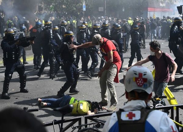Los Chalecos amarillos reavivan tensión en París