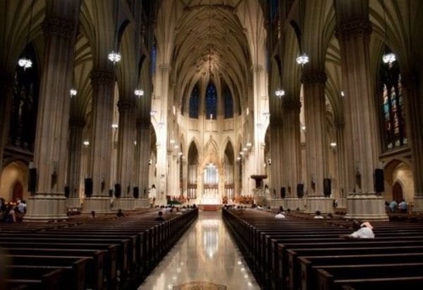 Detenido con gasolina en la catedral de NYC planificaba volar a Roma | Paraguay en Noticias